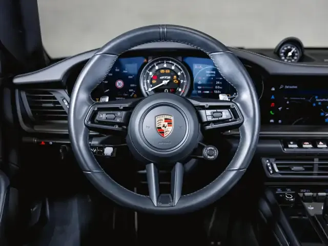 Porsche 992