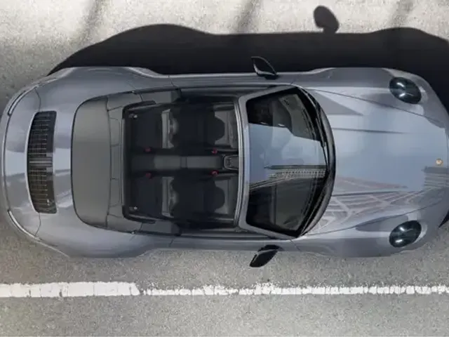 Porsche 992