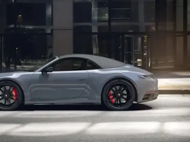 Porsche 992
