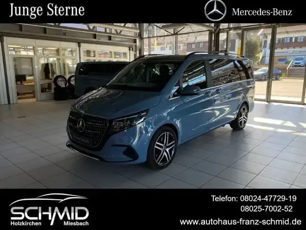 Mercedes-Benz V 250