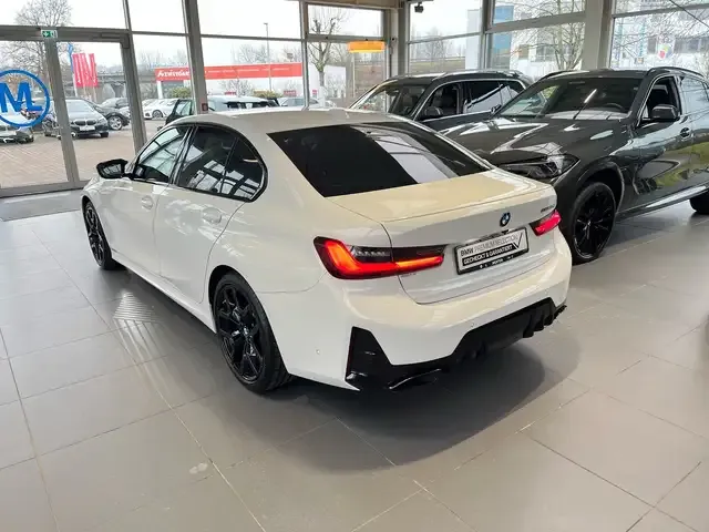 BMW 340
