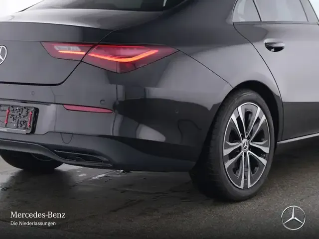 Mercedes-Benz CLA 180