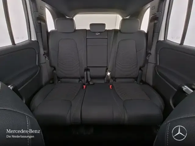 Mercedes-Benz EQB 300