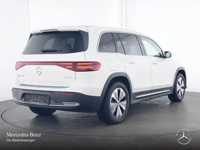 Mercedes-Benz EQB 300