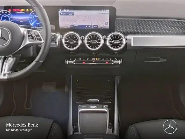 Mercedes-Benz EQB 300
