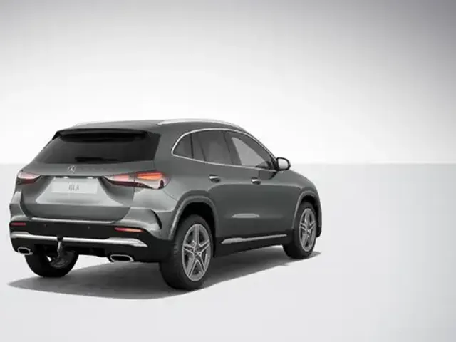 Mercedes-Benz GLA 200