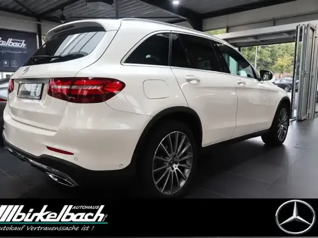 Mercedes-Benz GLC 220