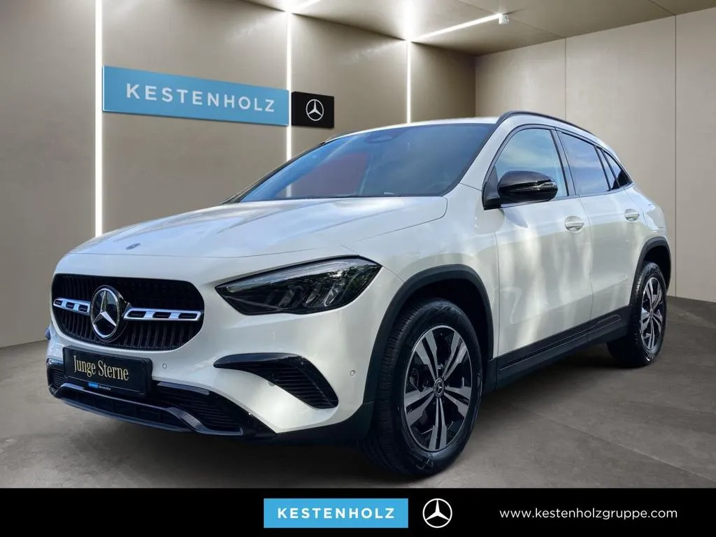 Mercedes-Benz GLA 180
