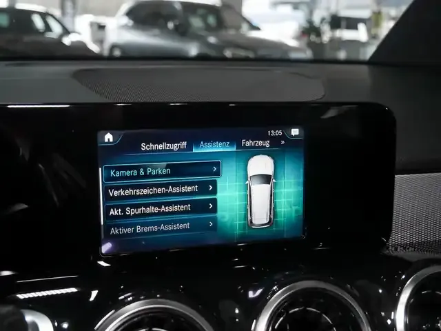 Mercedes-Benz GLB 200