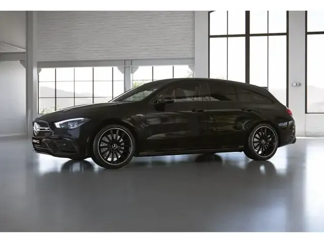 Mercedes-Benz CLA 35 AMG