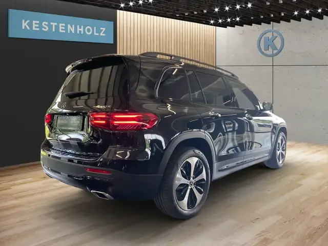 Mercedes-Benz GLB 200