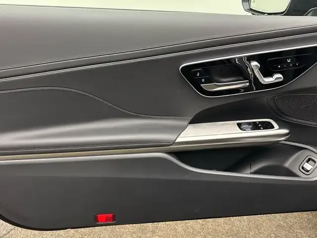 Mercedes-Benz CLE 300