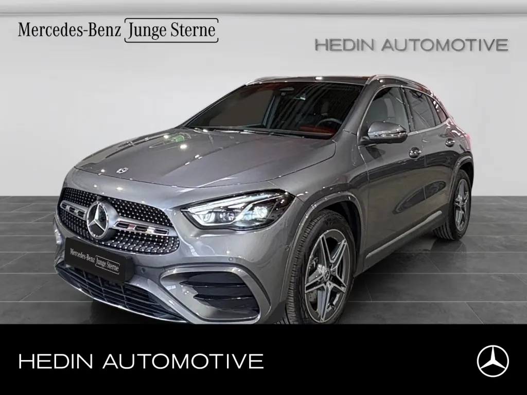Mercedes-Benz GLA 200