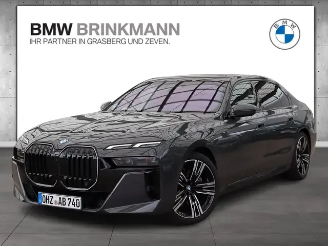 BMW 740