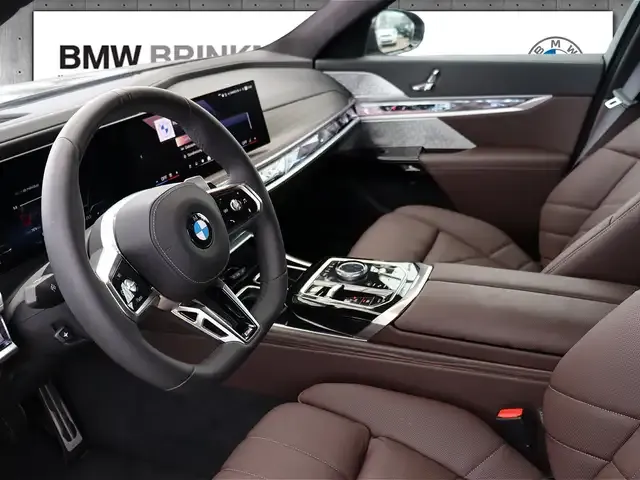 BMW 740