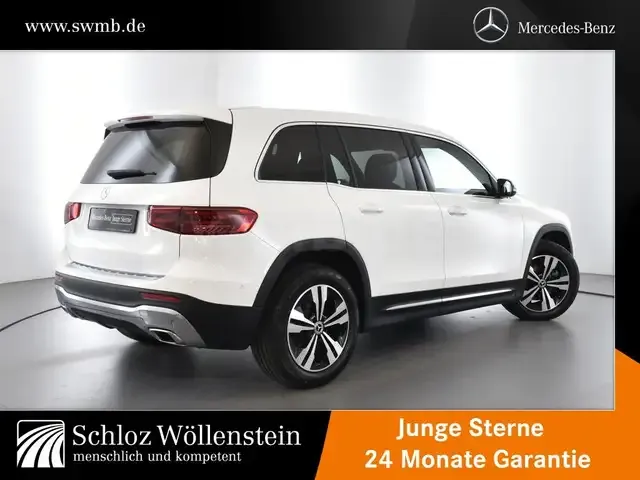 Mercedes-Benz GLB 220