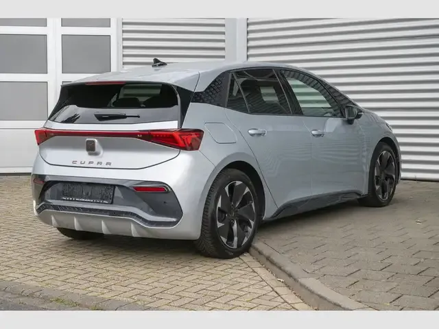 CUPRA Born