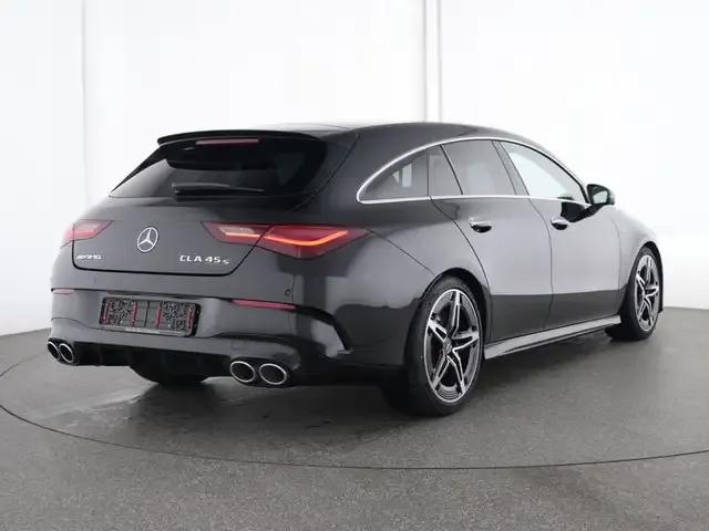 Mercedes-Benz CLA 45 AMG