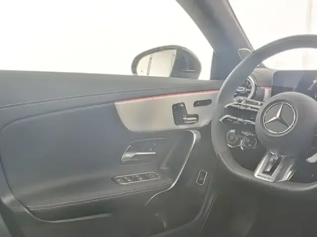 Mercedes-Benz CLA 45 AMG