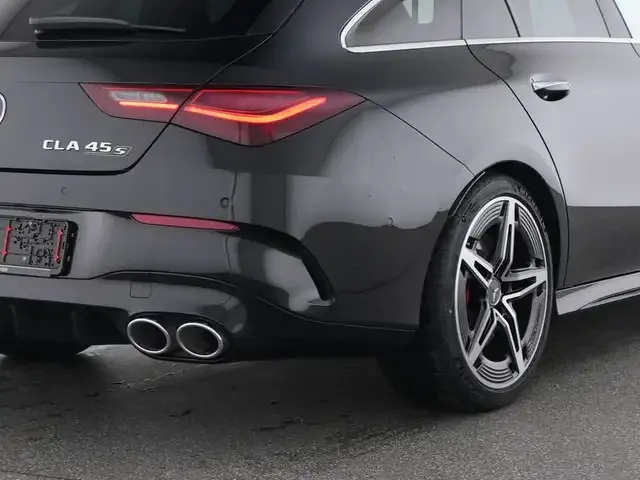 Mercedes-Benz CLA 45 AMG