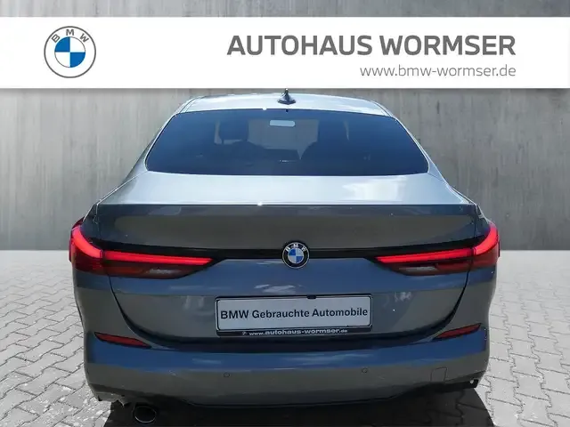 BMW 218