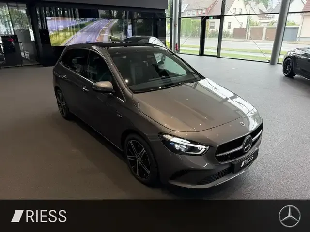 Mercedes-Benz B 250