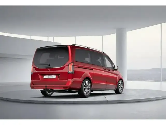 Mercedes-Benz V 220