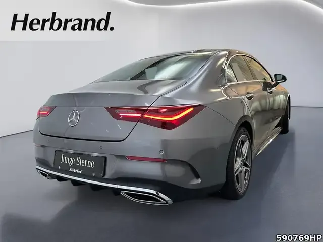 Mercedes-Benz CLA 220