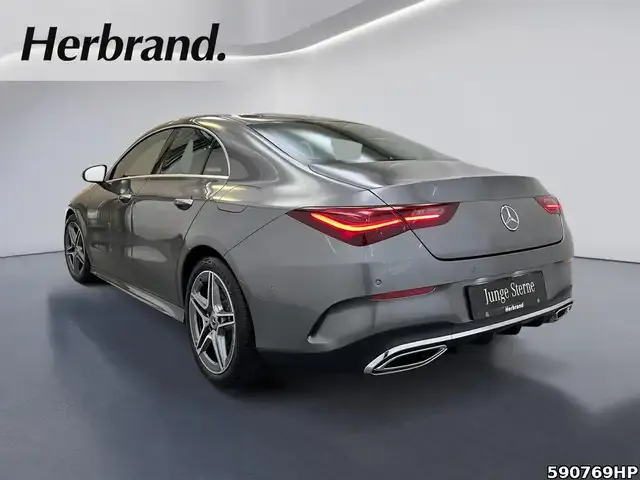 Mercedes-Benz CLA 220