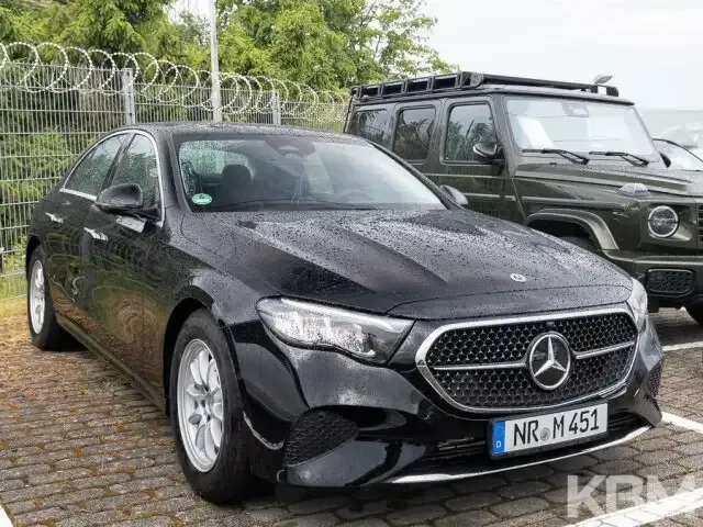 Mercedes-Benz E 200