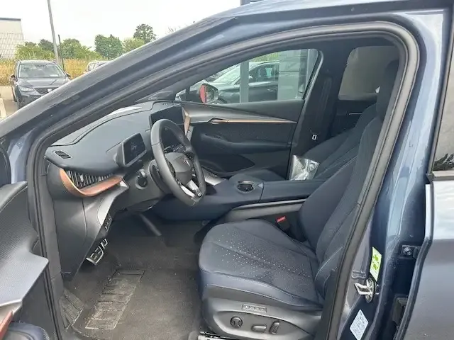 CUPRA Tavascan