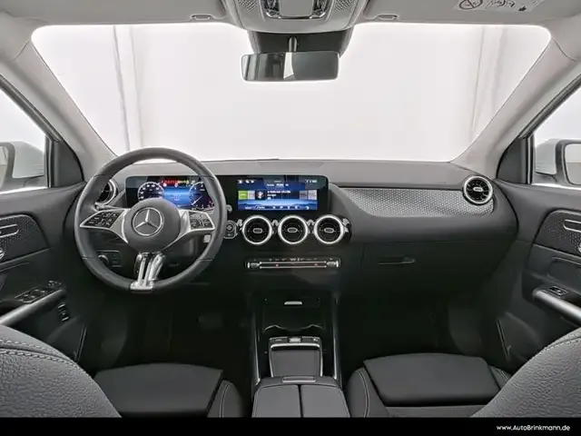 Mercedes-Benz GLA 220