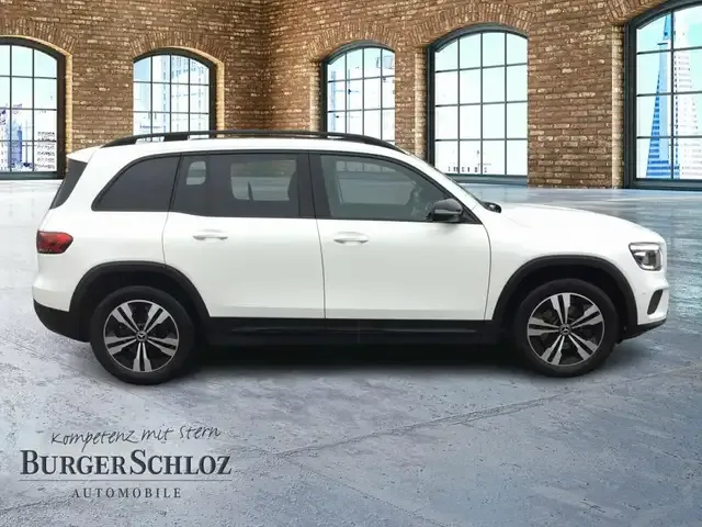 Mercedes-Benz GLB 200