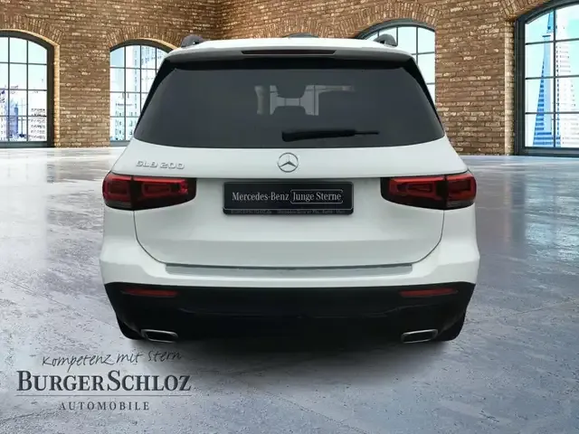 Mercedes-Benz GLB 200