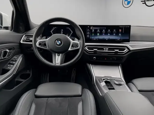 BMW 330