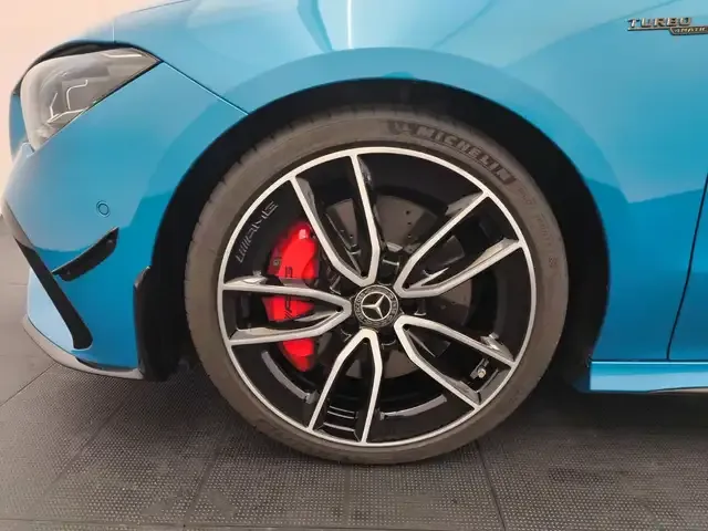Mercedes-Benz CLA 35 AMG