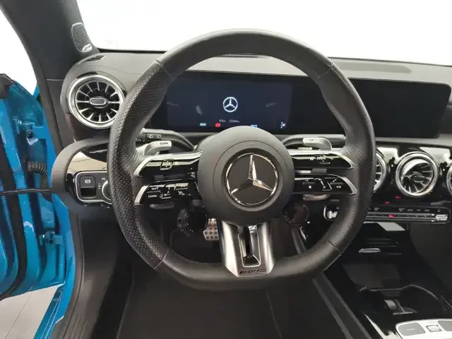 Mercedes-Benz CLA 35 AMG