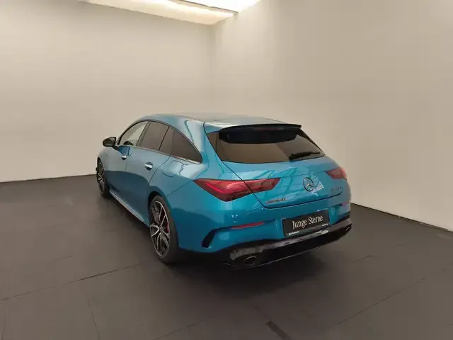 Mercedes-Benz CLA 35 AMG