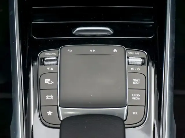 Mercedes-Benz EQB 300
