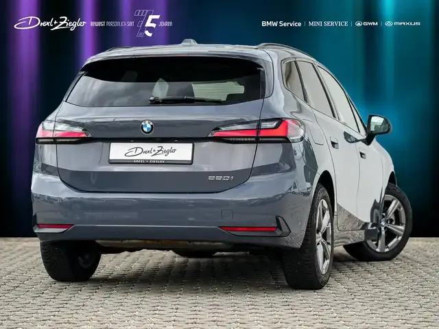 BMW 220