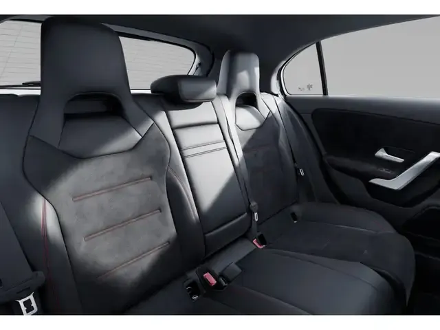 Mercedes-Benz A 220