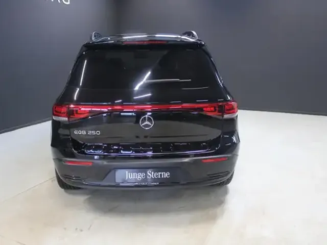 Mercedes-Benz EQB 250