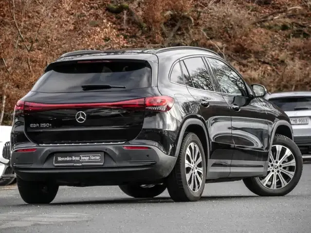 Mercedes-Benz EQA 250