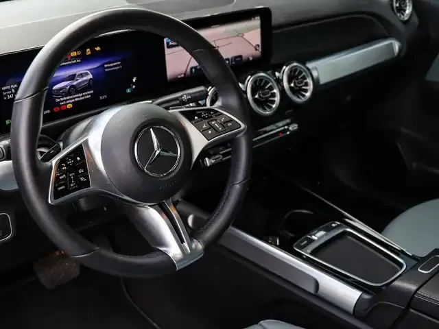 Mercedes-Benz EQB 300