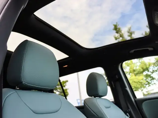 Mercedes-Benz EQB 300