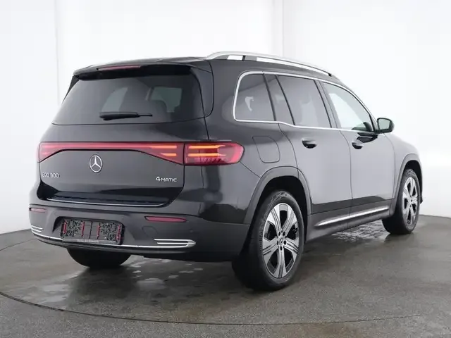 Mercedes-Benz EQB 300