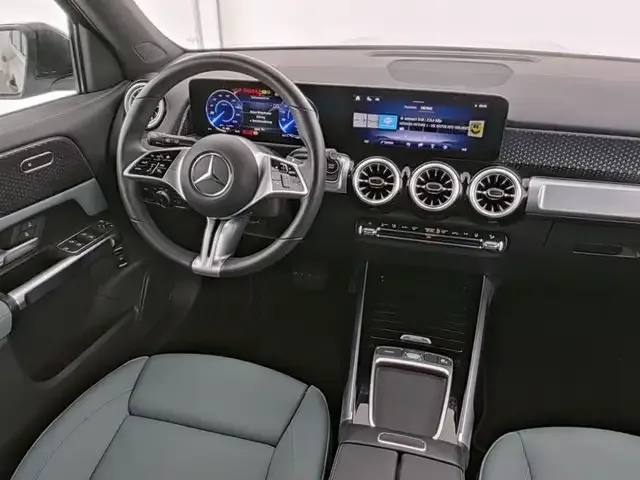 Mercedes-Benz EQB 300