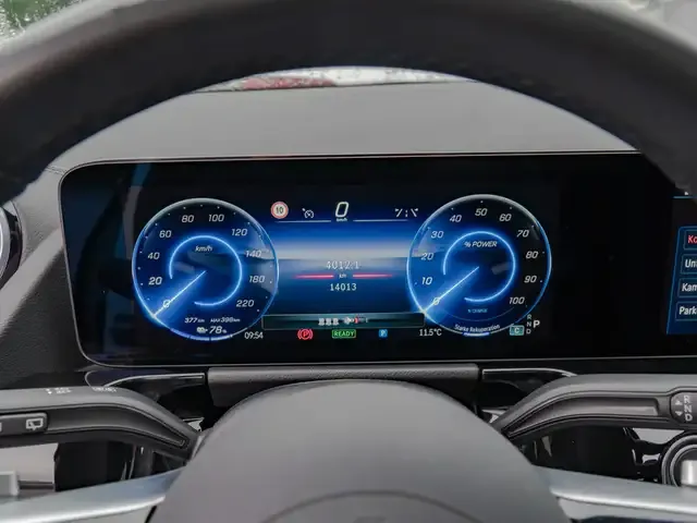 Mercedes-Benz EQA 250