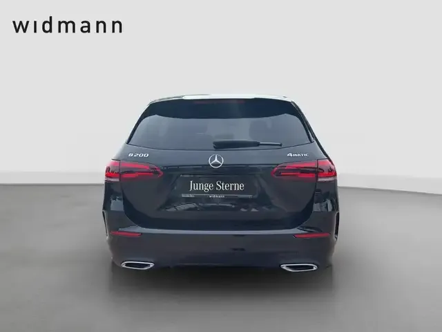 Mercedes-Benz B 200