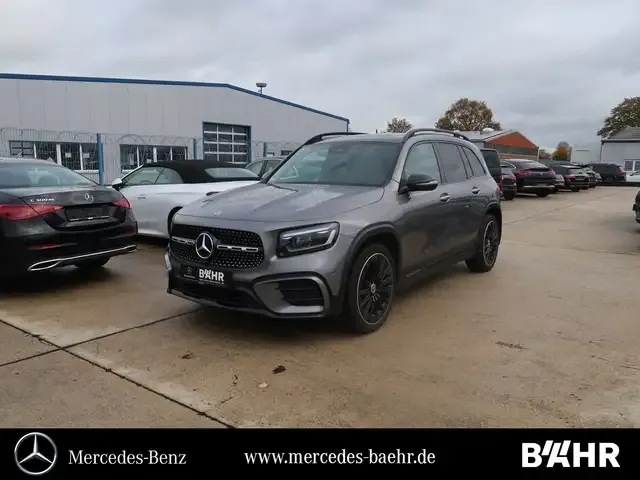 Mercedes-Benz GLB 200